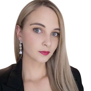 Claudia V.